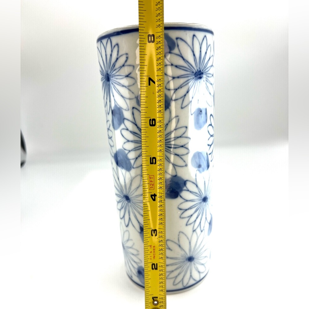 Blue & White Asian Ceramic Floral Vase Daisy Flowers Straight Sided Hall Marked - Picture 7 of 7
